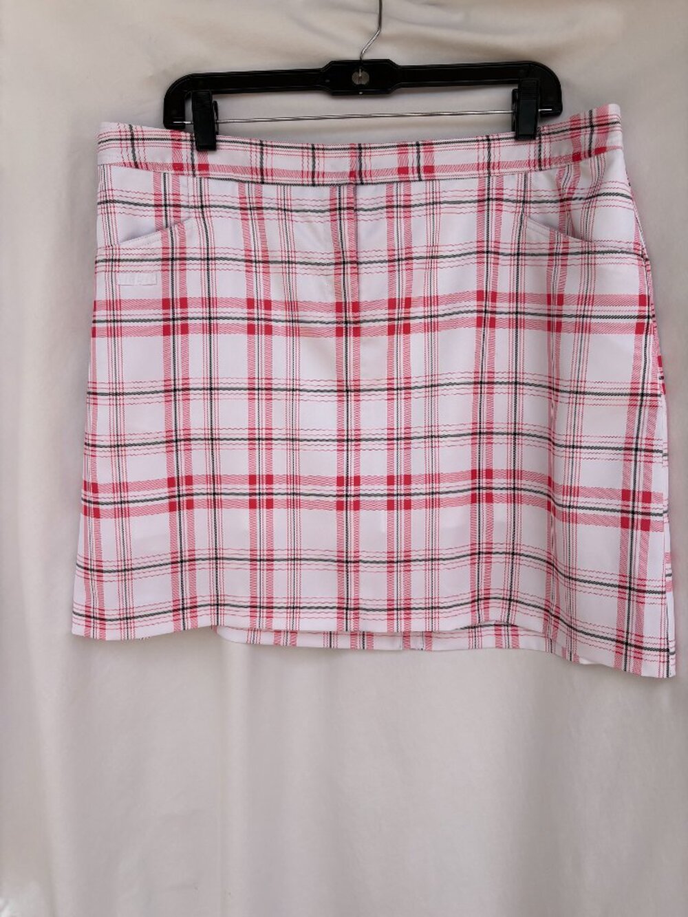 IZOD XFG Pink Plaid Golf Skort Size 14